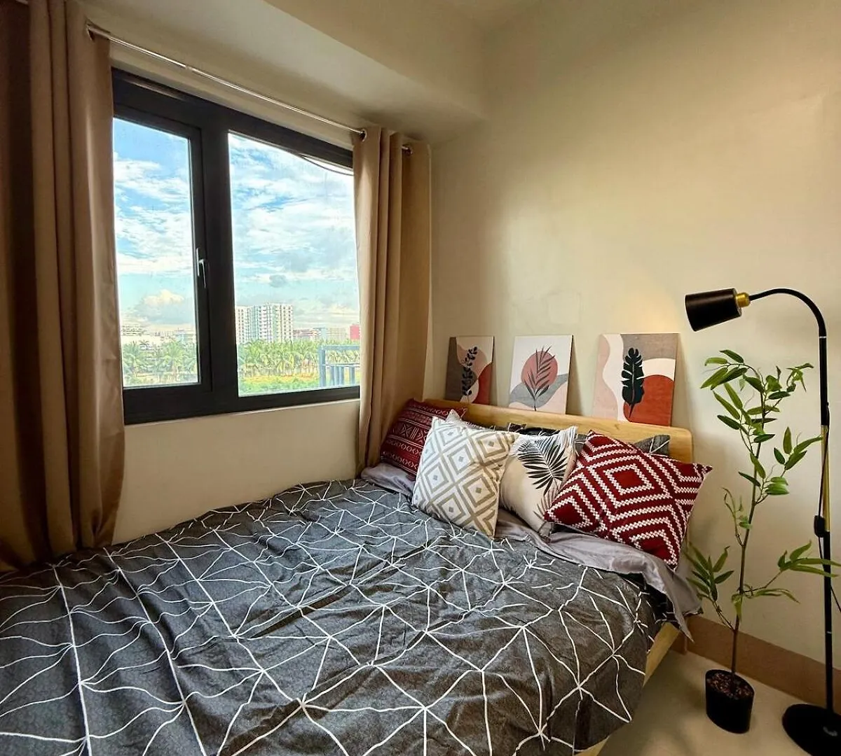 Apartment Shore 3 Residences City View Condo - Cozy Staycation Near Moa Manila Philippines